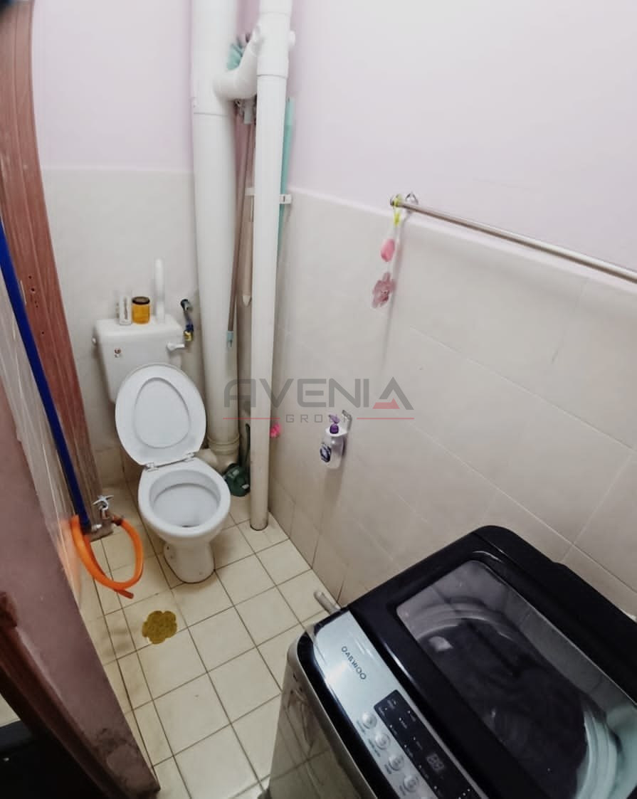 APARTMENT HALAMAN KENANGA | 📍 | GUARDED | ZERO DEPOSIT | BOOKING 1K 4